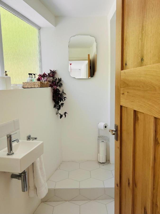 Gordy Hall -Sea Facing Welsh Cottage With Stunning Views Pendine Zewnętrze zdjęcie