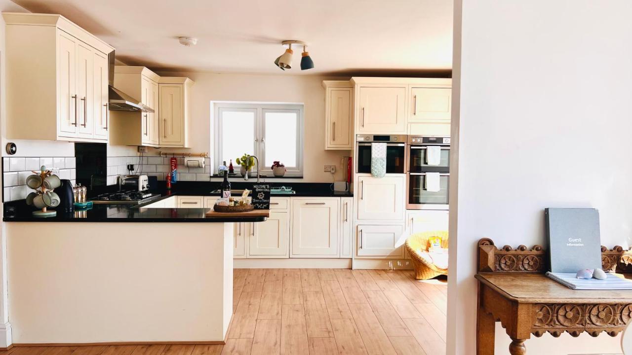 Gordy Hall -Sea Facing Welsh Cottage With Stunning Views Pendine Zewnętrze zdjęcie